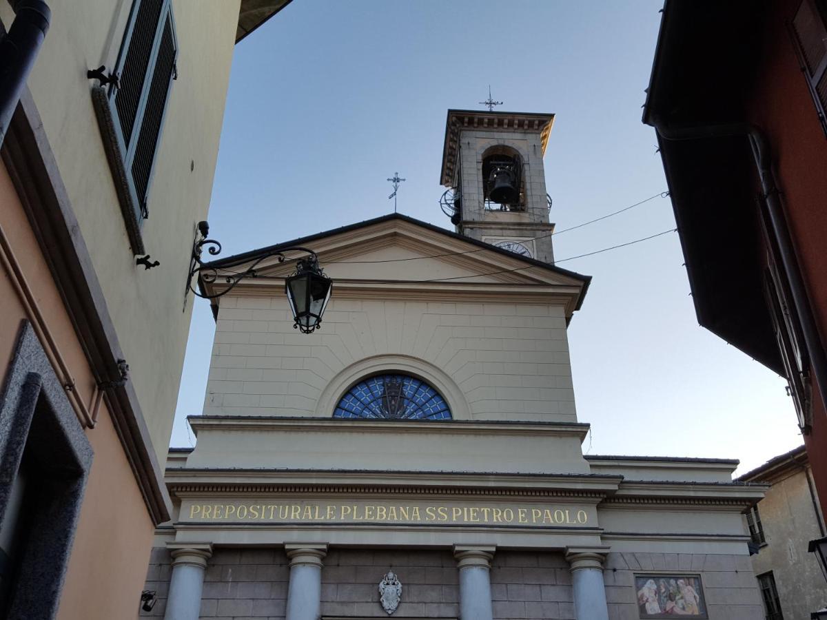 Villa Maghetti - Modernized Flat In Historic Palazzo In The Center Of Luino Exterior photo